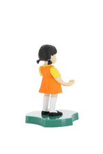 Cable Guys Holdems Squid Game Young-Hee Mini Phone Stand and Device Holder