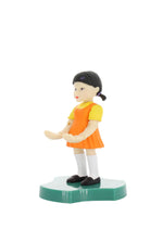 Cable Guys Holdems Squid Game Young-Hee Mini Phone Stand and Device Holder