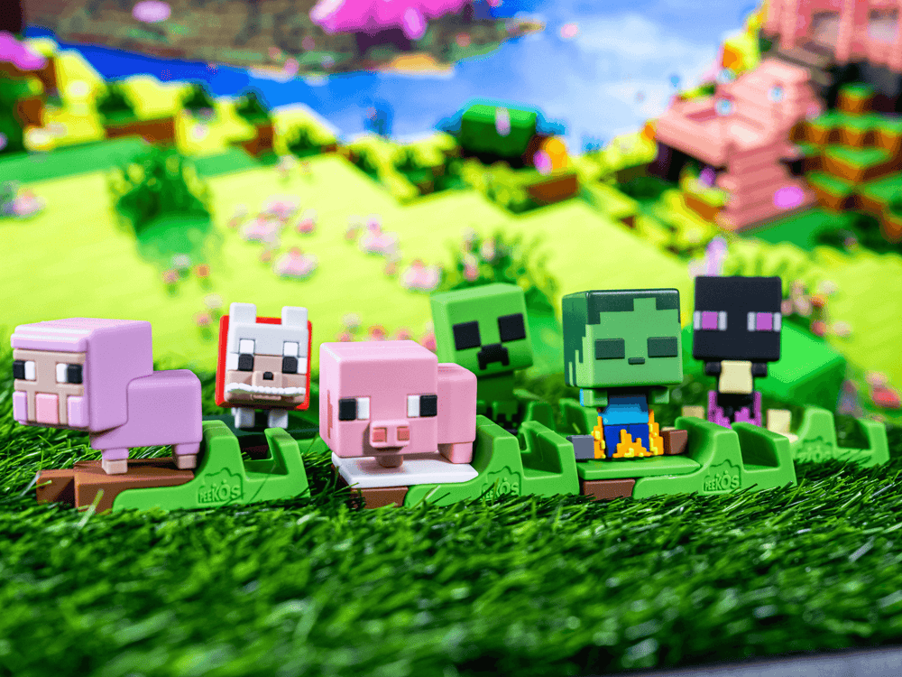 Minecraft Peeko  Phone Stand
