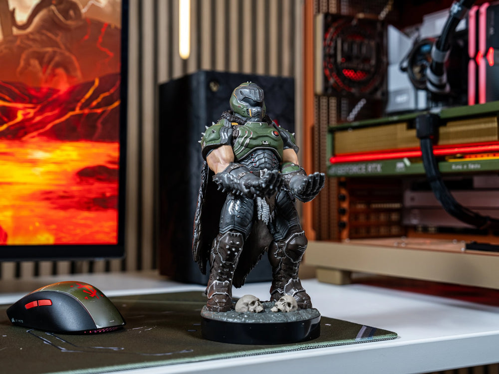 Cable Guys Originals Doomslayer Controller and Phone Holder