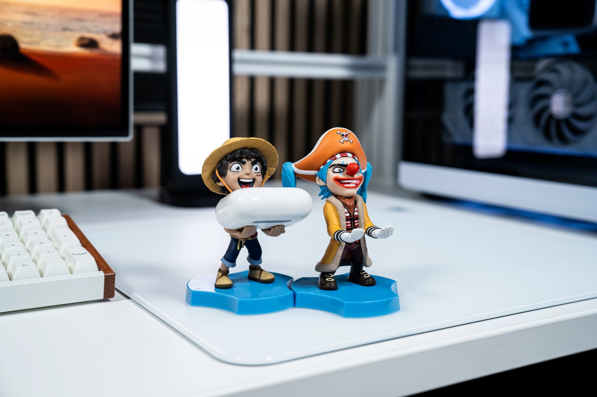 One Piece Buggy Mini Phone Stand| Cable Guys Holdem – GB Posters